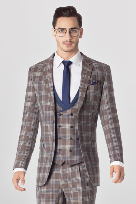 Marynarka Brązowa w Kratę