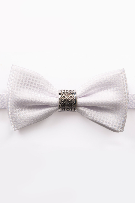 Mucha z Elementem Metalowym